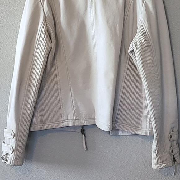 Bagatelle Women's Genuine Leather Moto Jacket - Picture 4 of 7